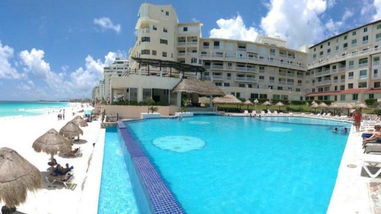 Ocean Front Suite, Balcony, Kitchen. كانكون المظهر الخارجي الصورة