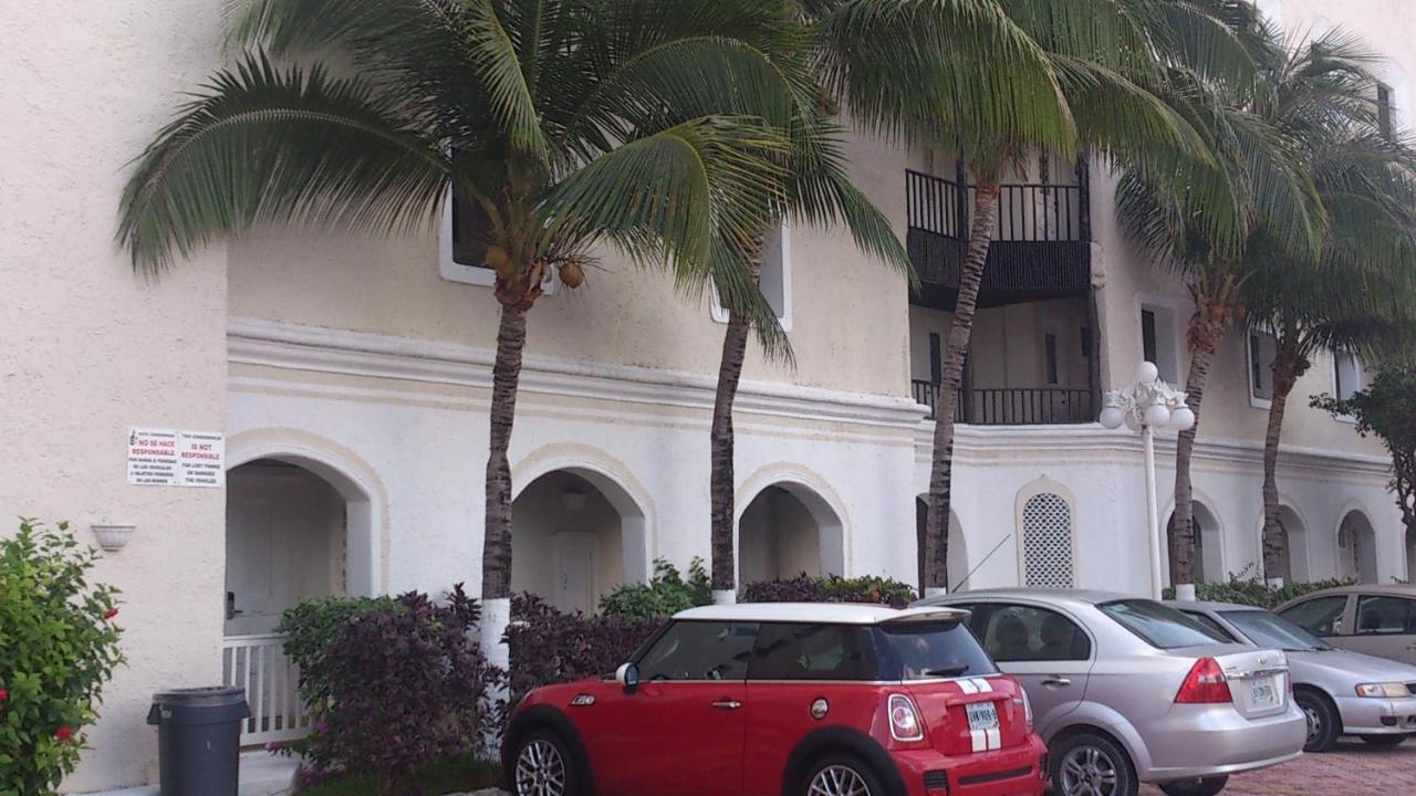 Ocean Front Suite, Balcony, Kitchen. كانكون المظهر الخارجي الصورة